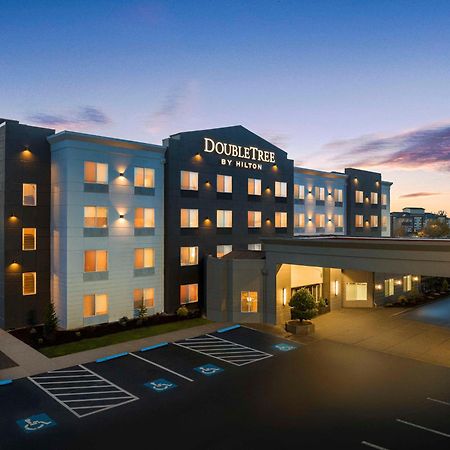 Отель Doubletree By Hilton North Сейлем Экстерьер фото