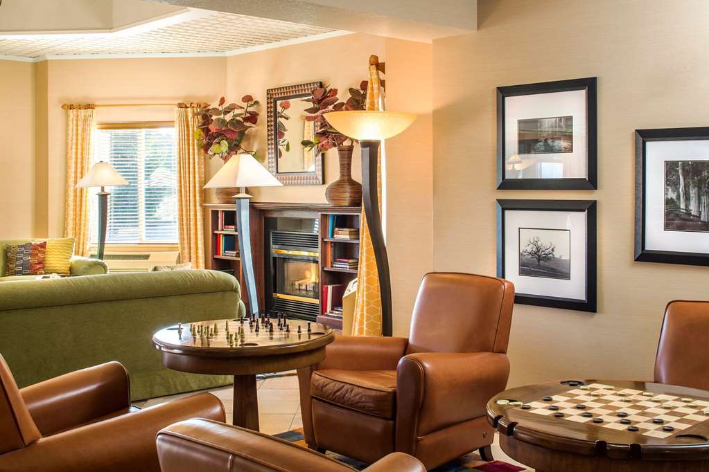 Отель Doubletree By Hilton North Сейлем Интерьер фото